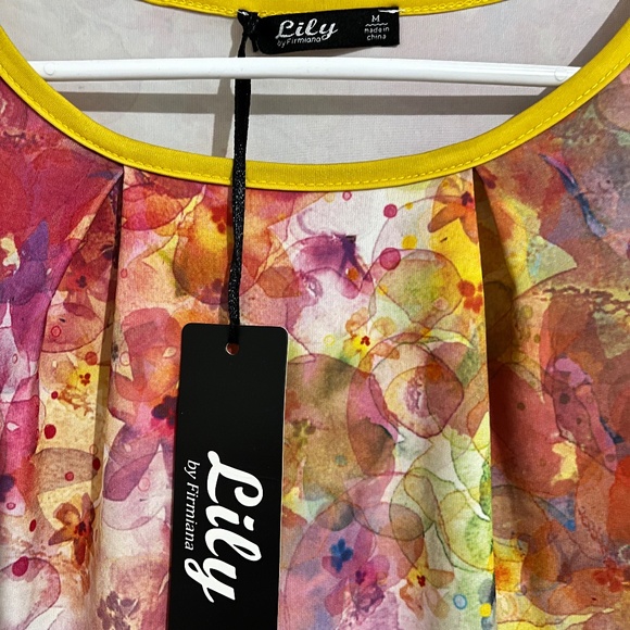 Lily by Firmiana Women’s Vibrant Multi Floral Print Casual Tunic Top Sz- M - Picture 5 of 6